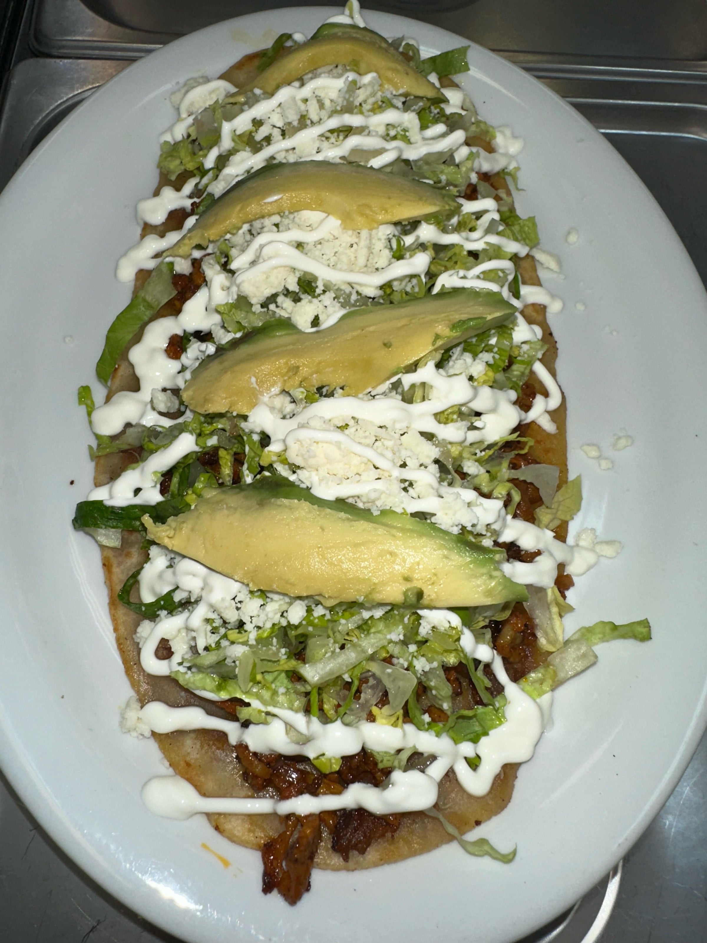 El Huarache Loco Tacos Gomez y Desayuno